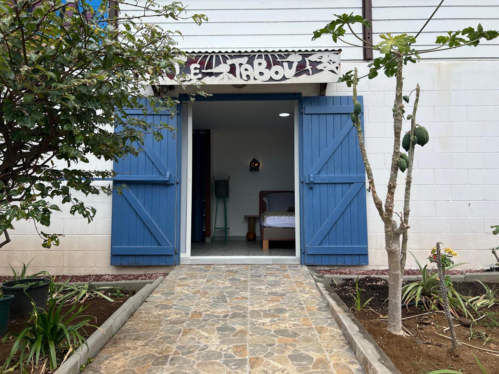 La Tanguiere - Studios 3 Etoiles Saint-Leu Exterior photo